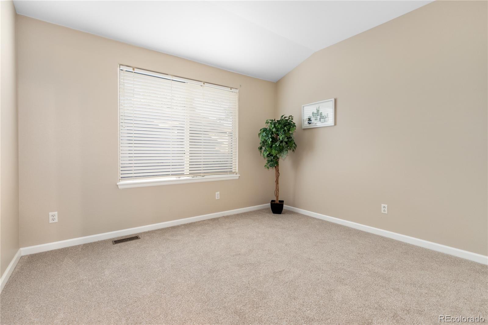 16895 W 66th Place