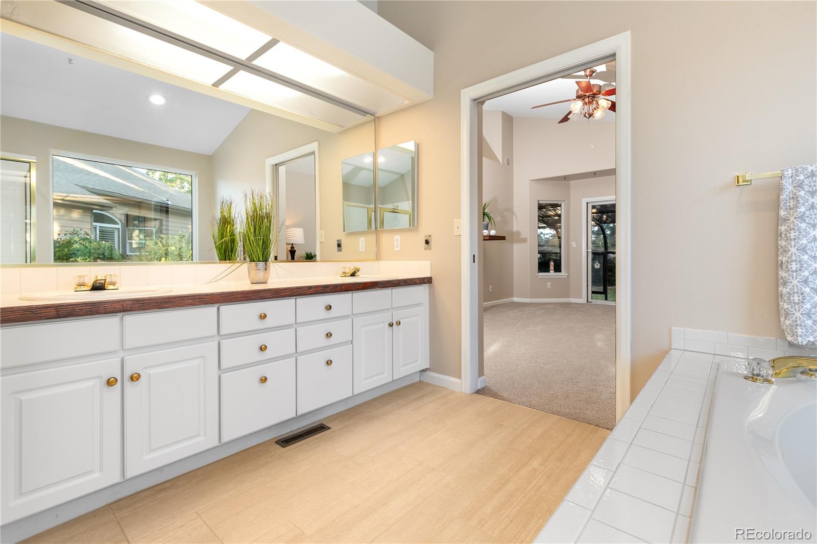 16895 W 66th Place