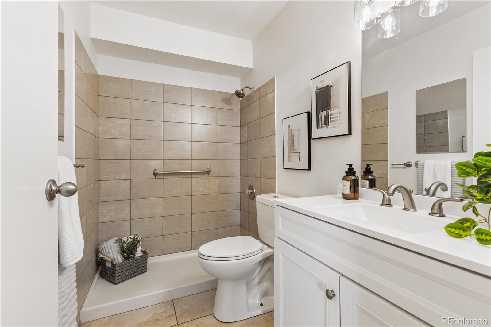 10150 E Virginia Avenue Unit: 17-101