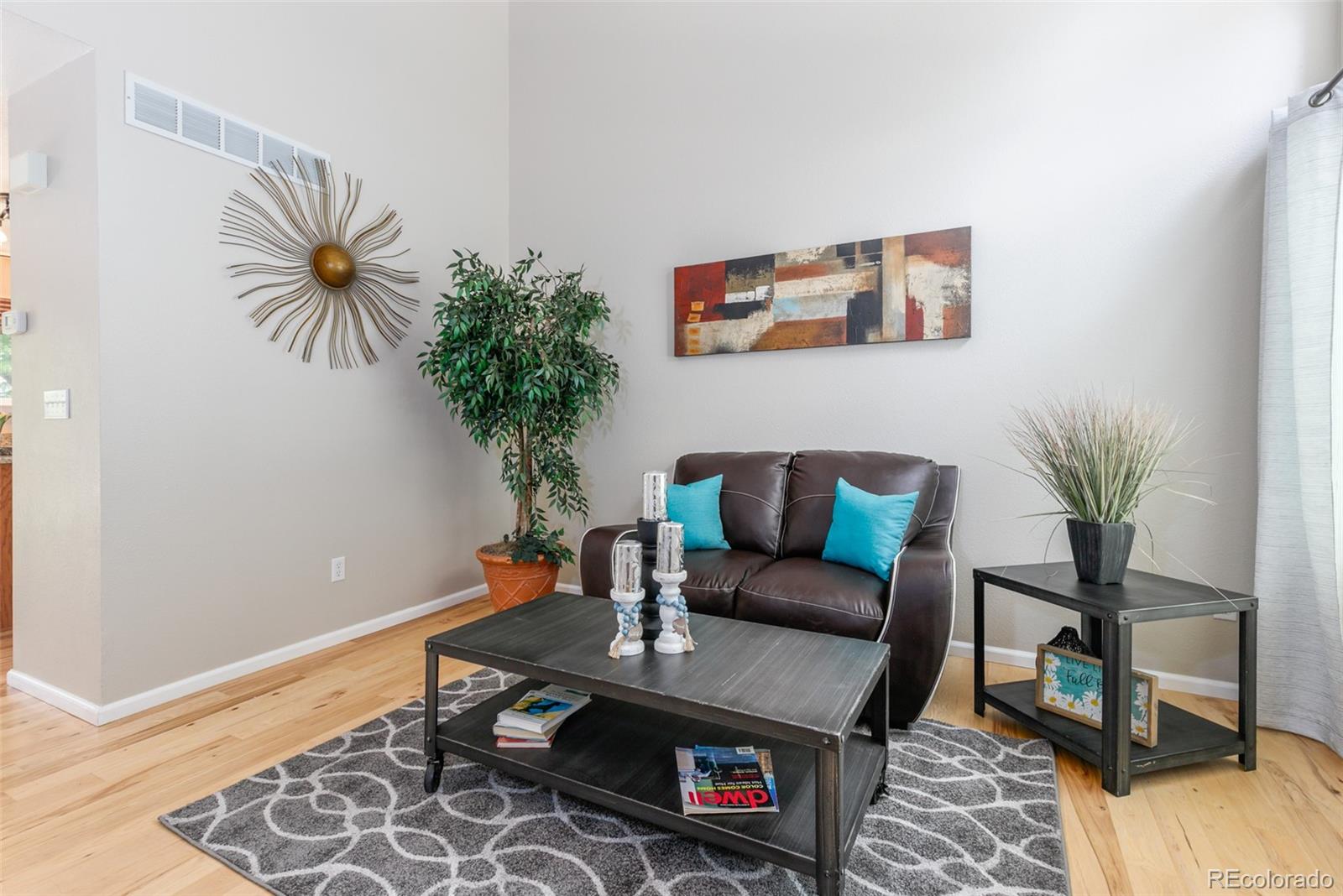 10501 Hyacinth Street