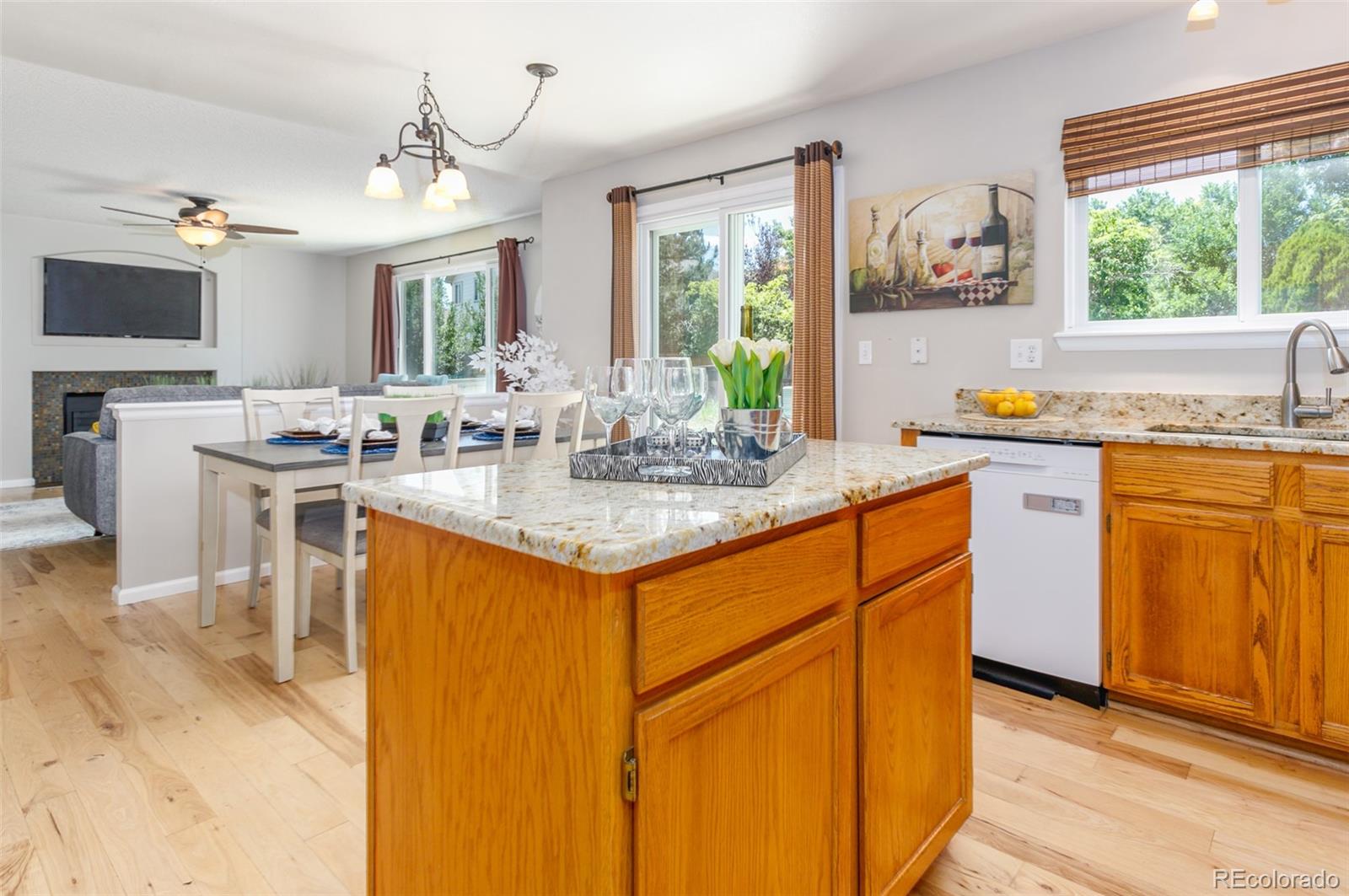 10501 Hyacinth Street