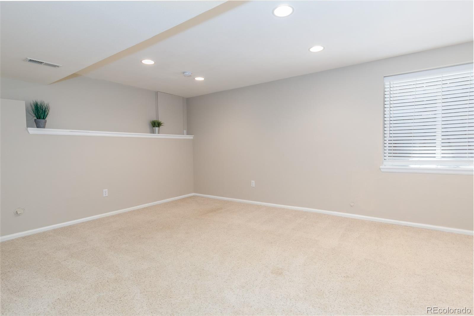 10501 Hyacinth Street