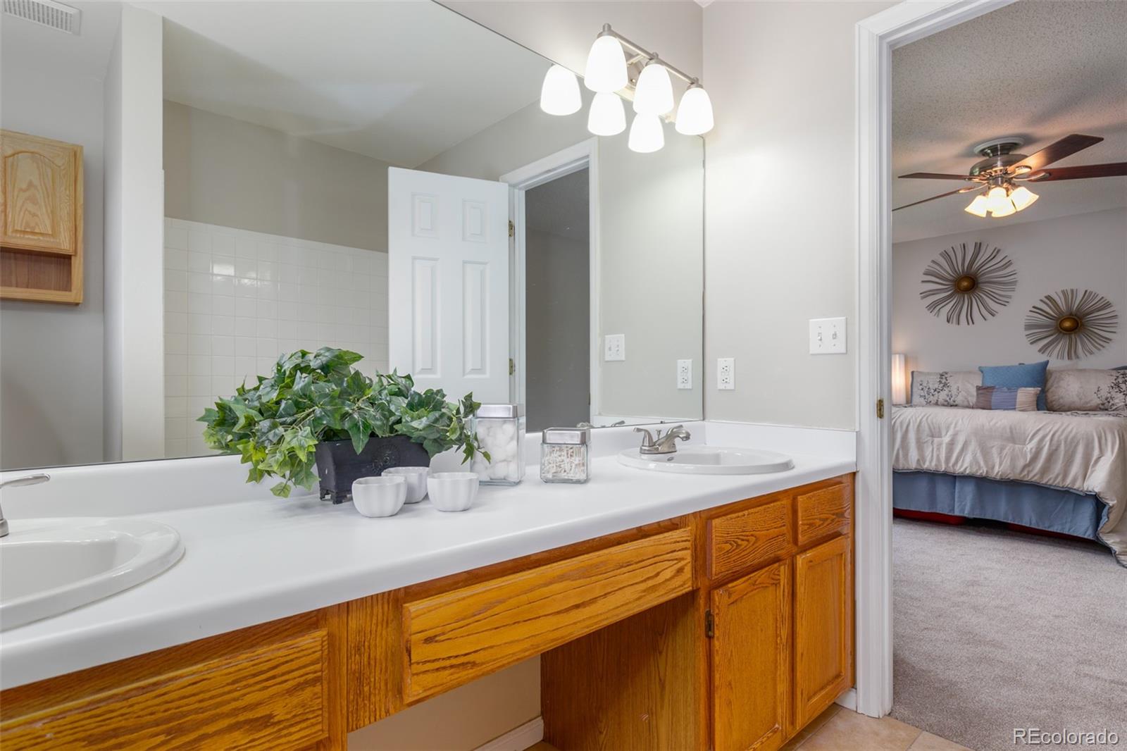 10501 Hyacinth Street