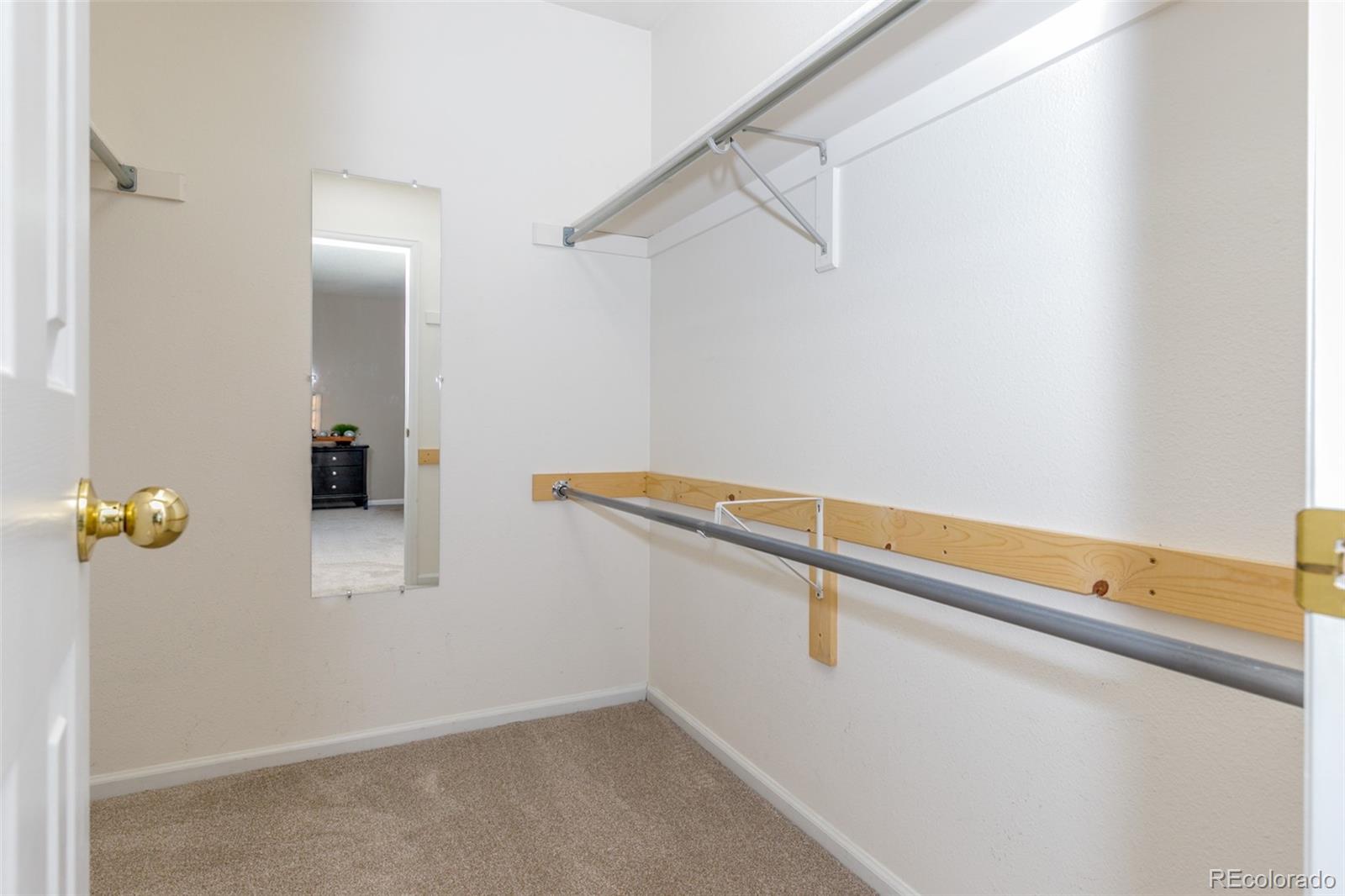 10501 Hyacinth Street