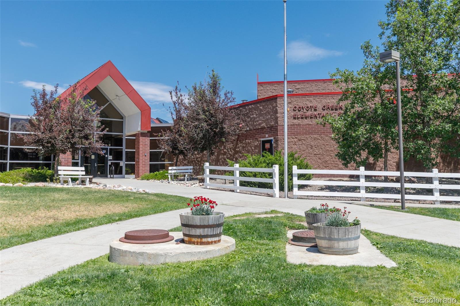 10501 Hyacinth Street