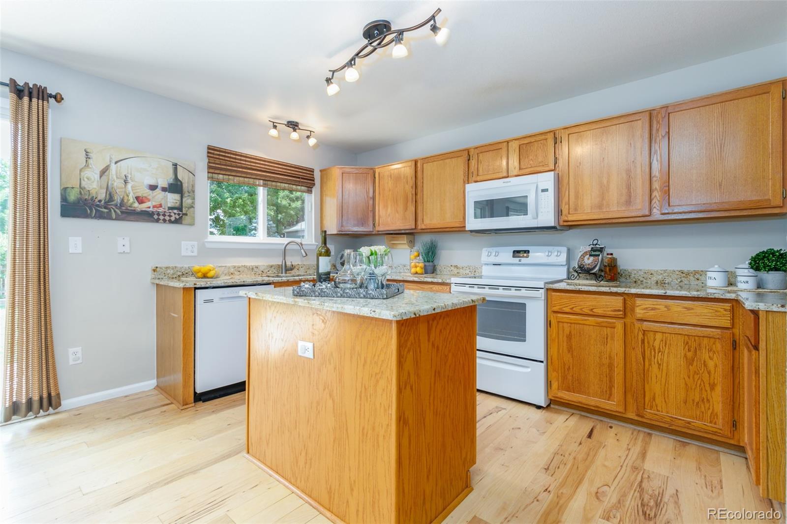 10501 Hyacinth Street