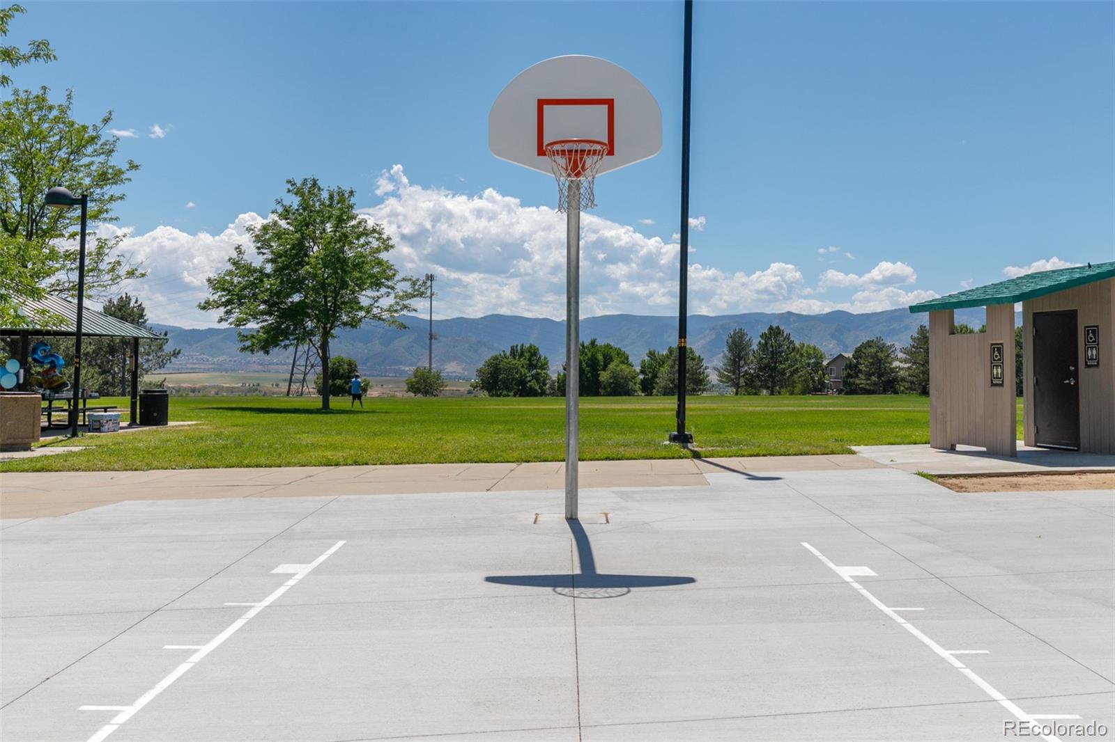 10501 Hyacinth Street