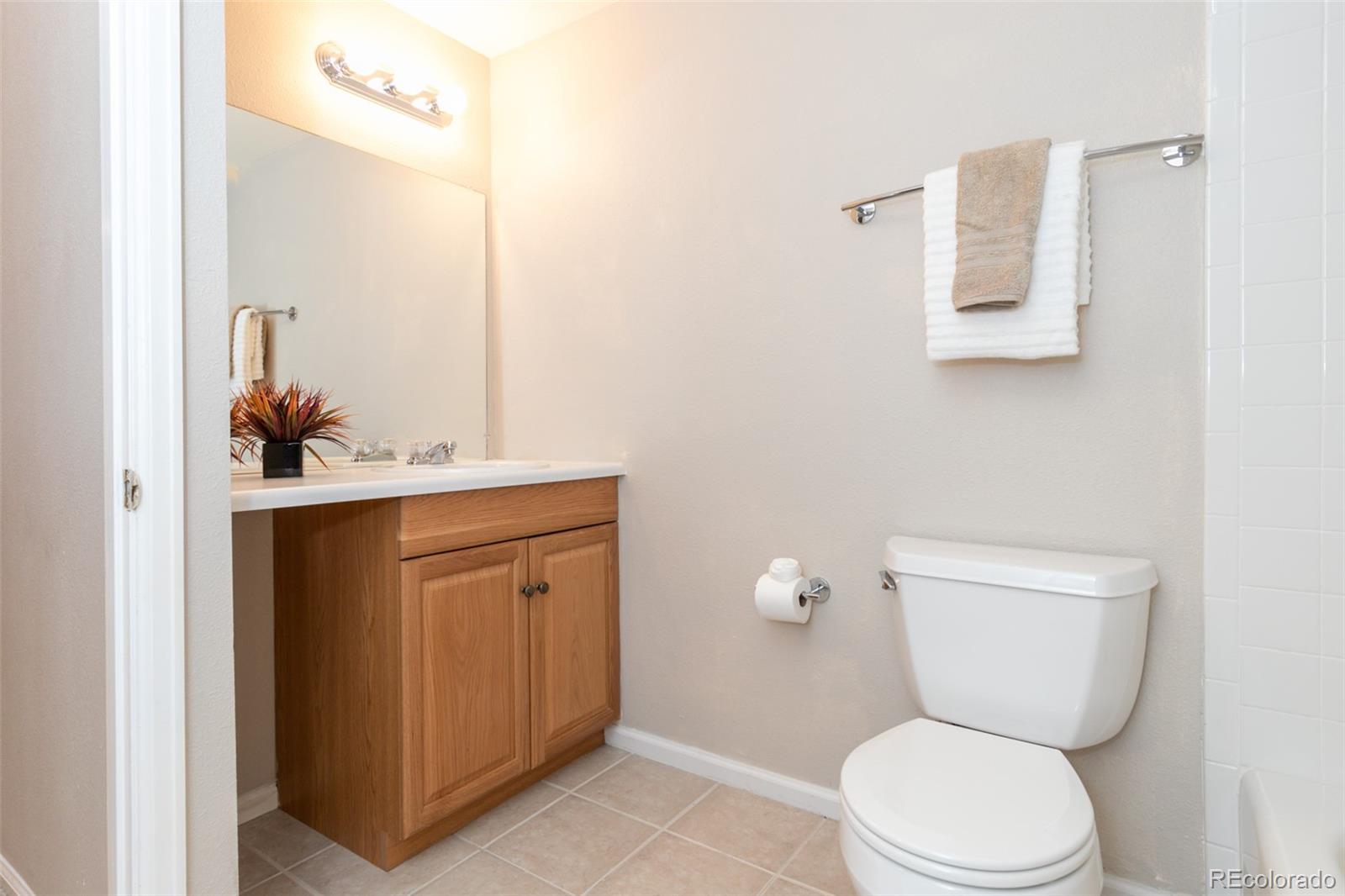 10501 Hyacinth Street