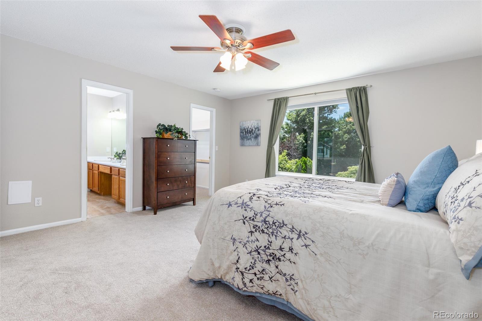 10501 Hyacinth Street