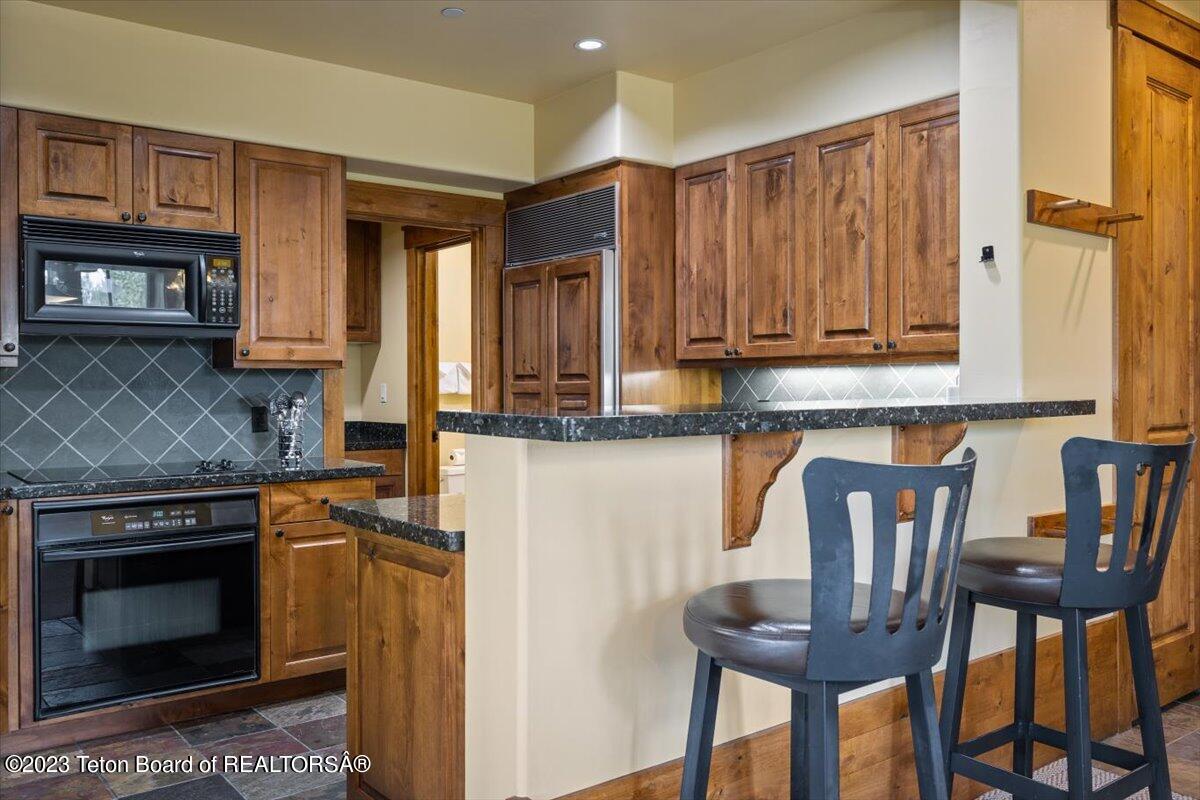 548 SNOW KING Loop, 483
