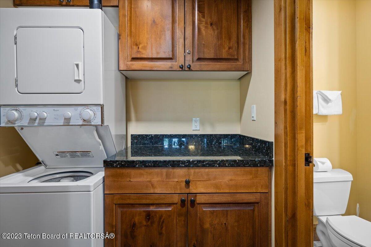 548 SNOW KING Loop, 483