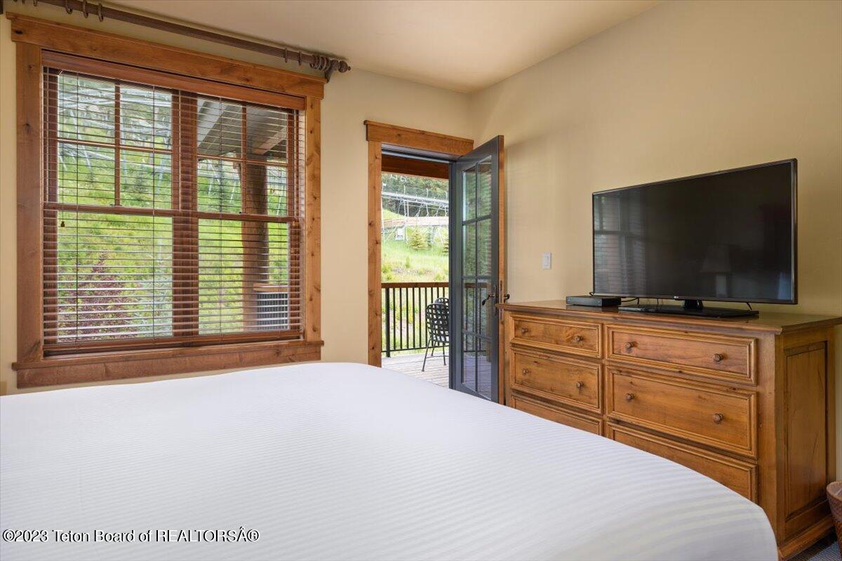 548 SNOW KING Loop, 483