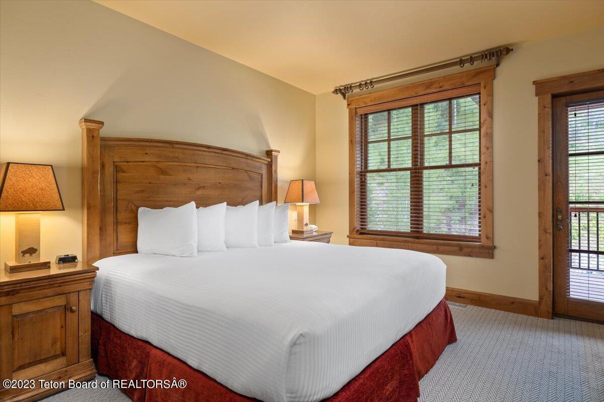 548 SNOW KING Loop, 483