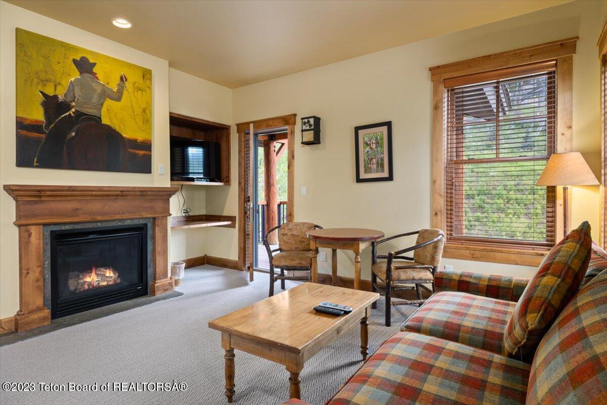 548 SNOW KING Loop, 483