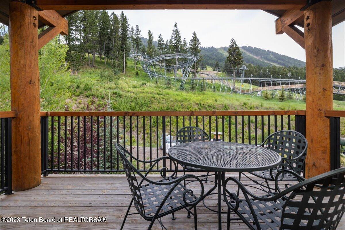 548 SNOW KING Loop, 483