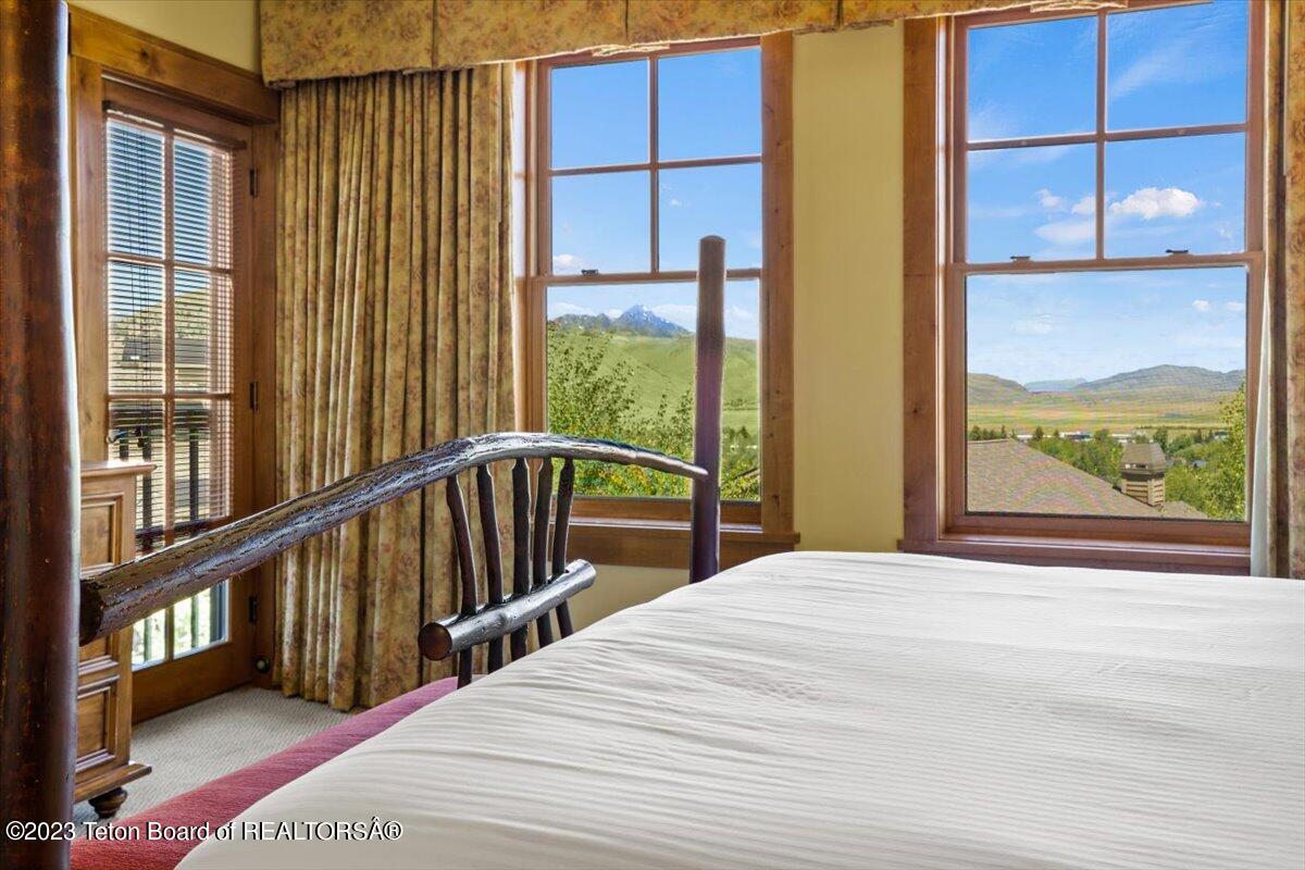 548 SNOW KING Loop, 483