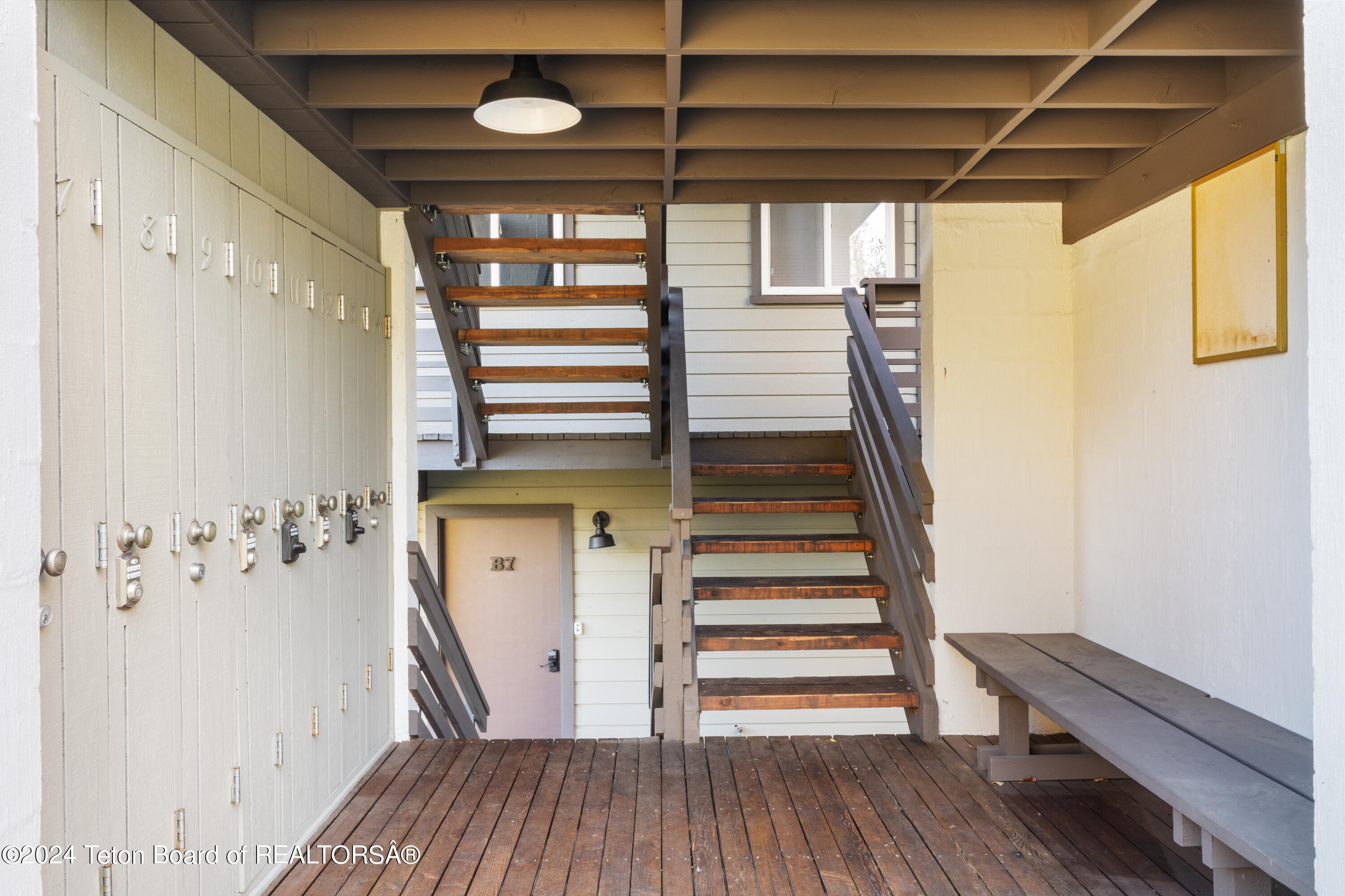 7120 N RACHEL Way, 4-1