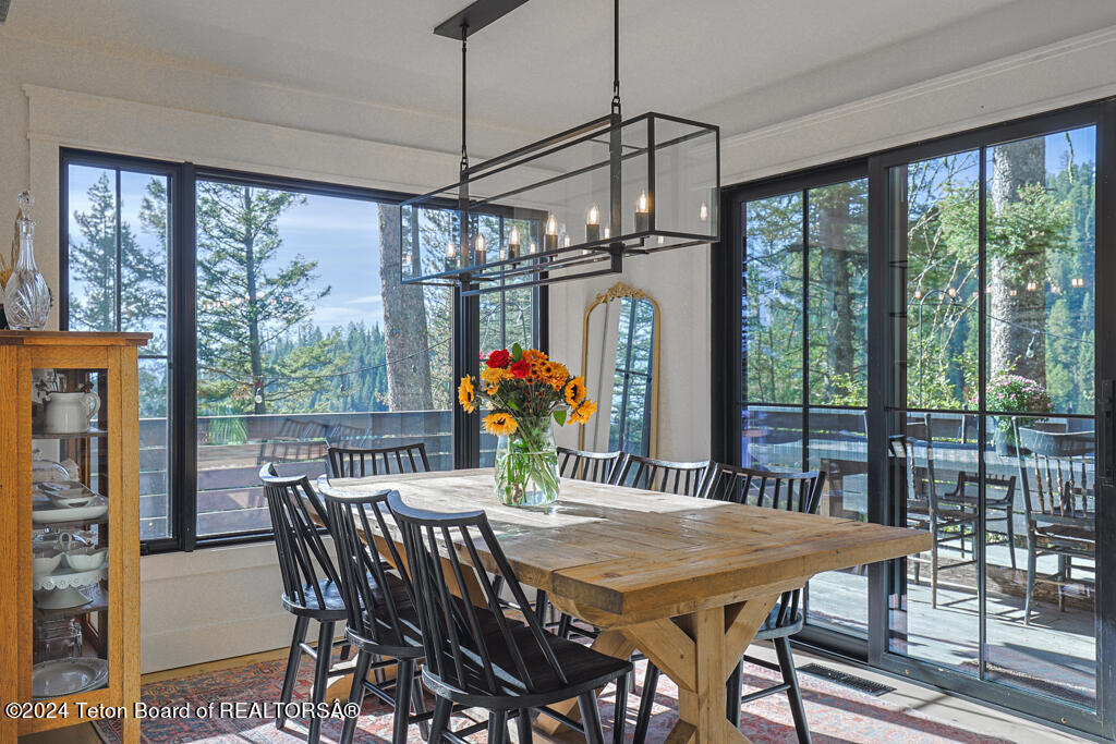 6900 W PAINTBRUSH Trail
