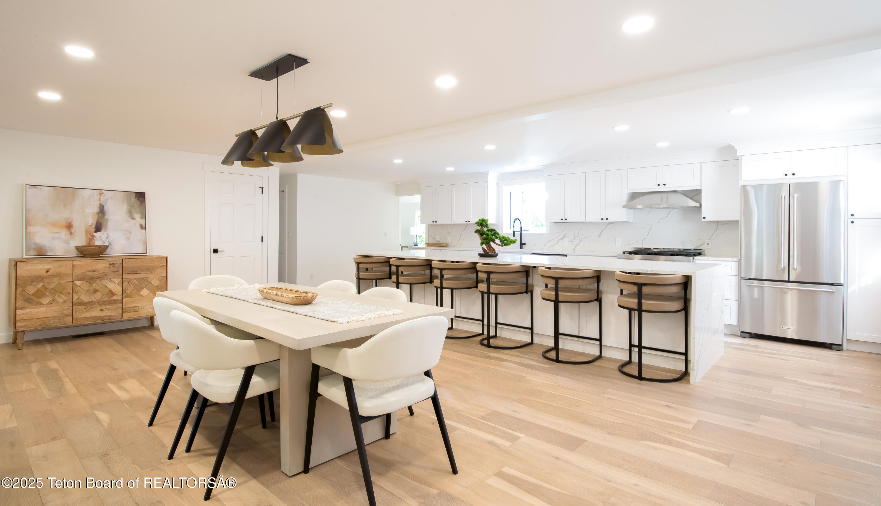 755 CACHE CREEK Drive