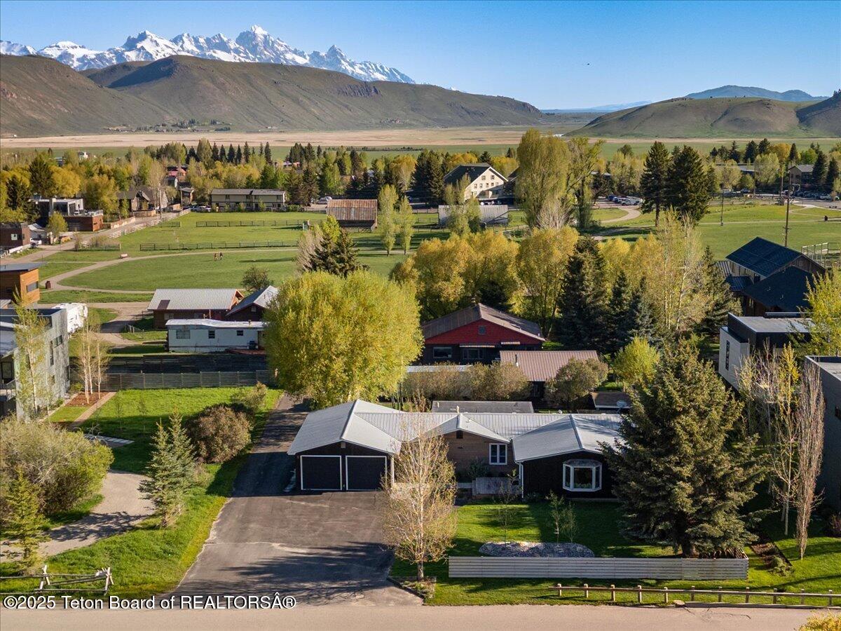 755 CACHE CREEK Drive