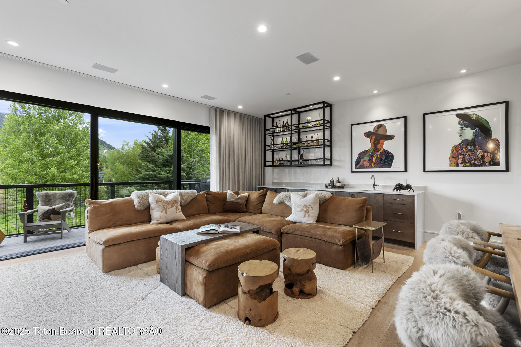 304 HIDDEN HOLLOW Drive, 304