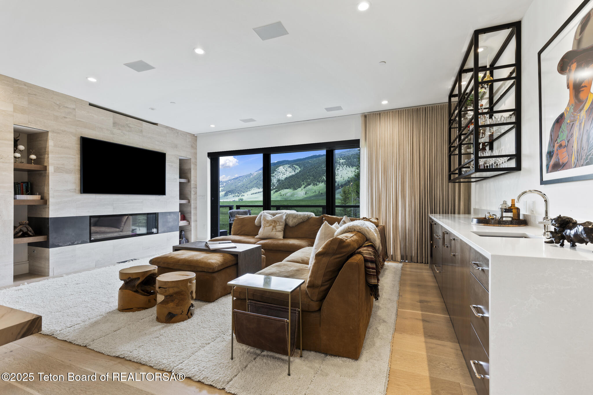 304 HIDDEN HOLLOW Drive, 304
