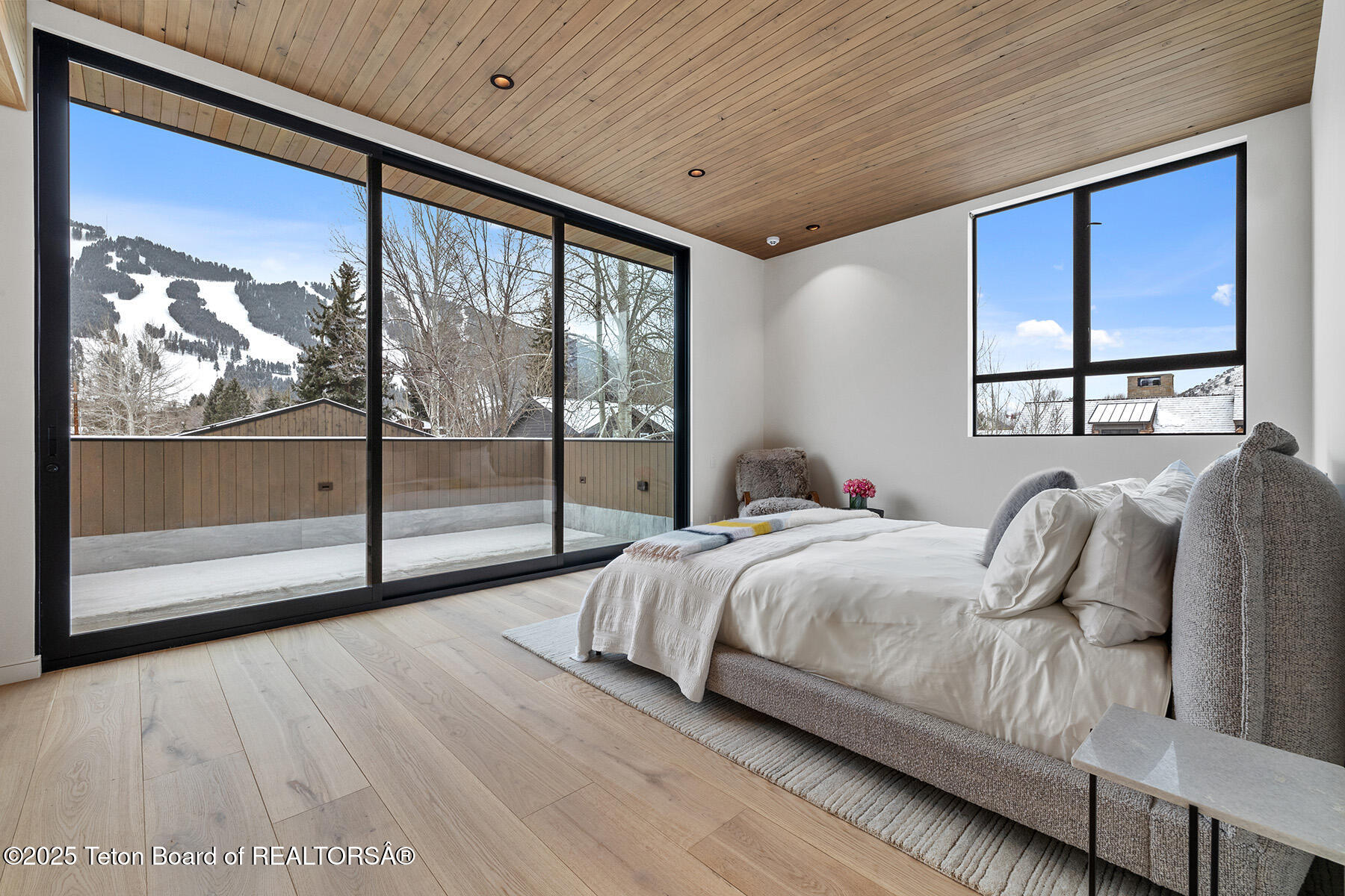 85 N GROS VENTRE Street