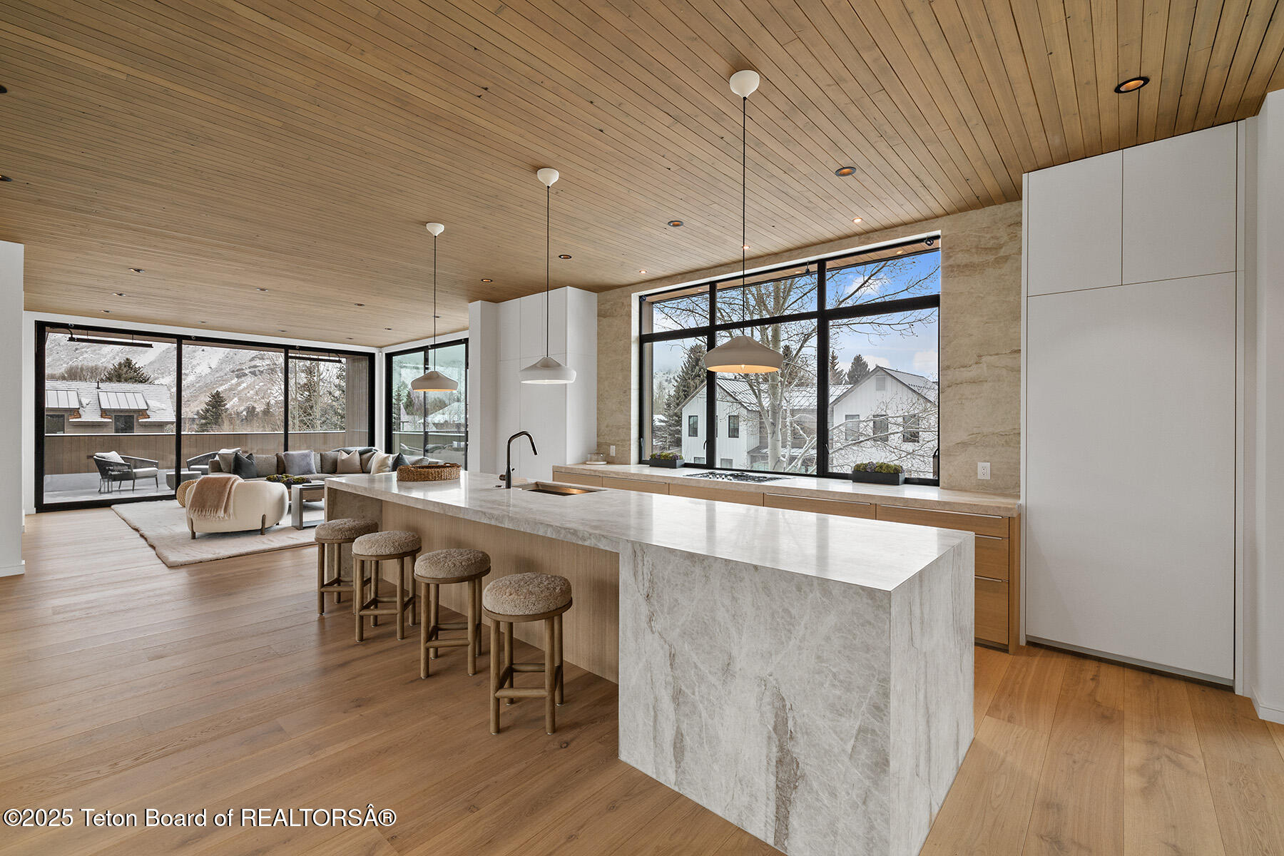 85 N GROS VENTRE Street