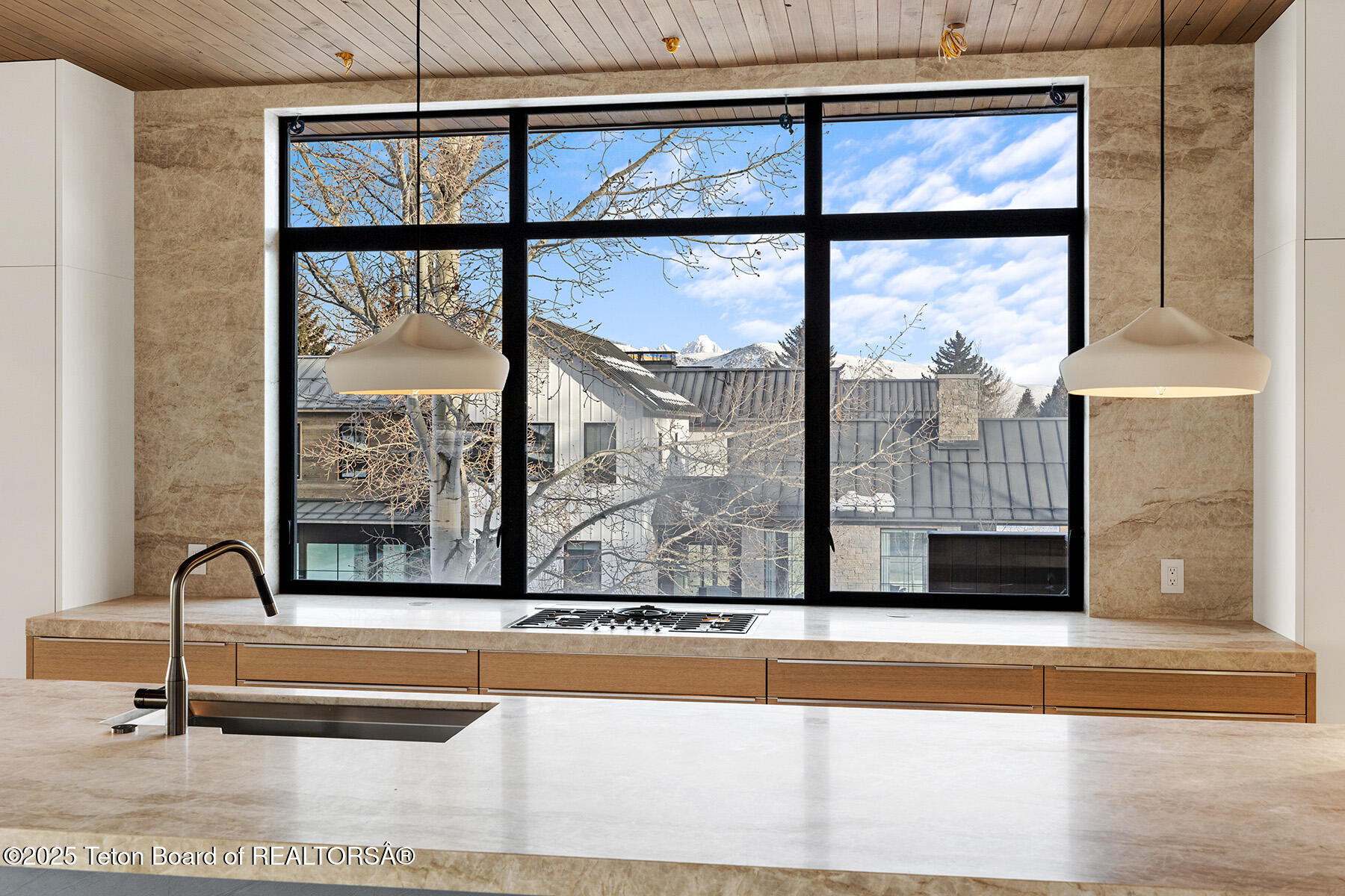 85 N GROS VENTRE Street