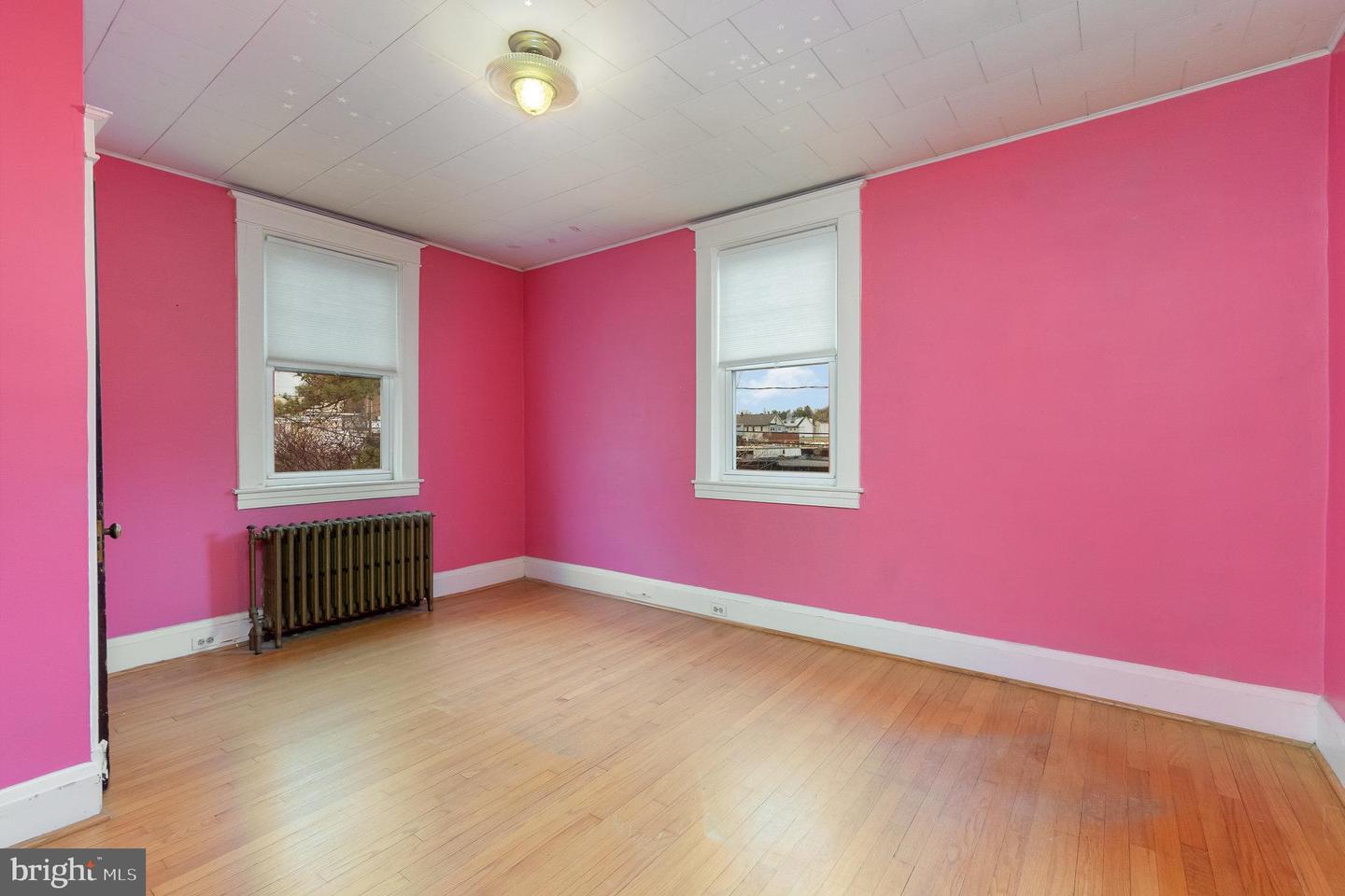 3014 Beverly Rd