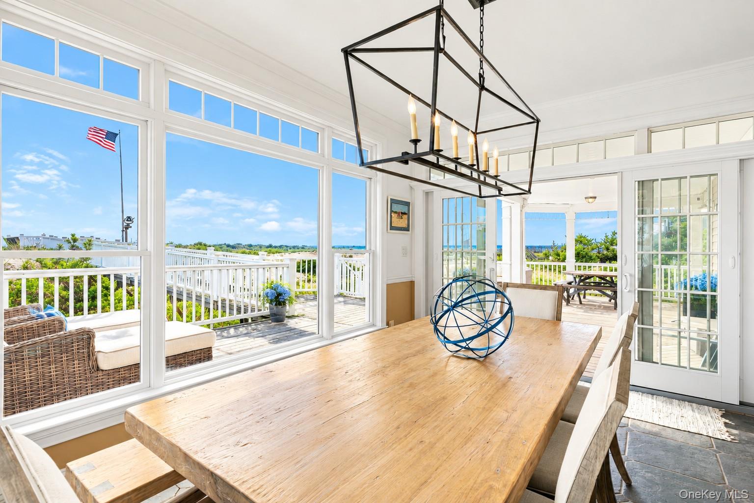 697 Dune Road
