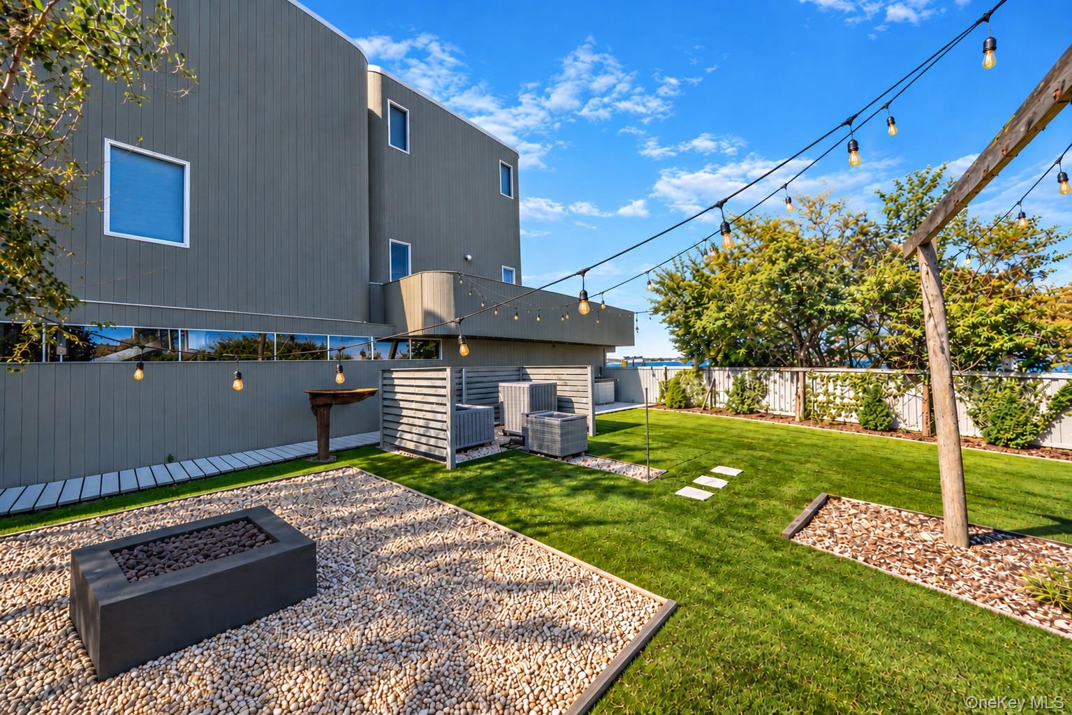 330 Dune Road
