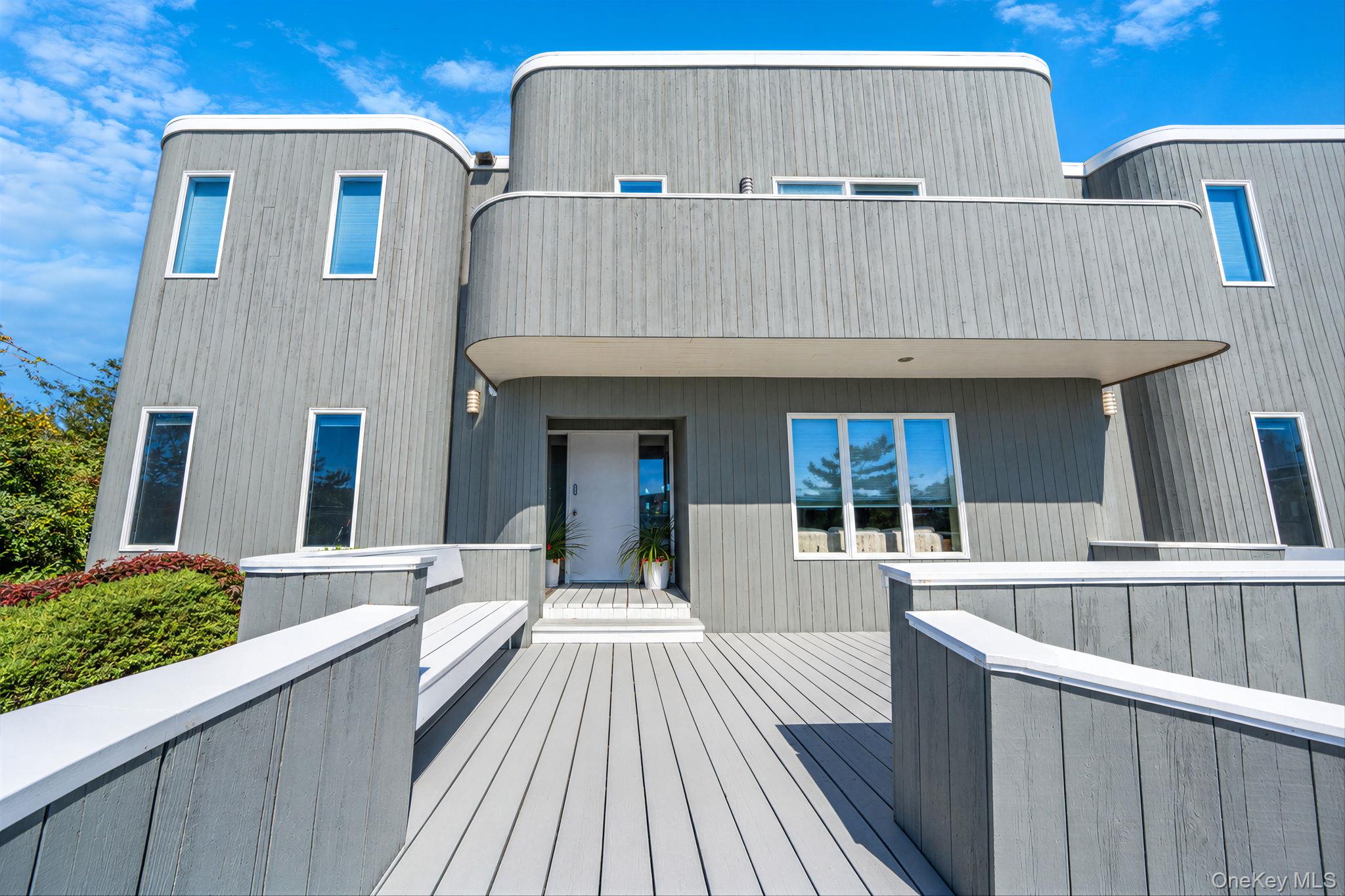 330 Dune Road