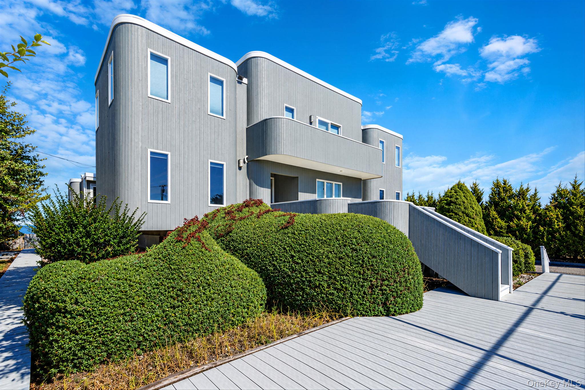 330 Dune Road