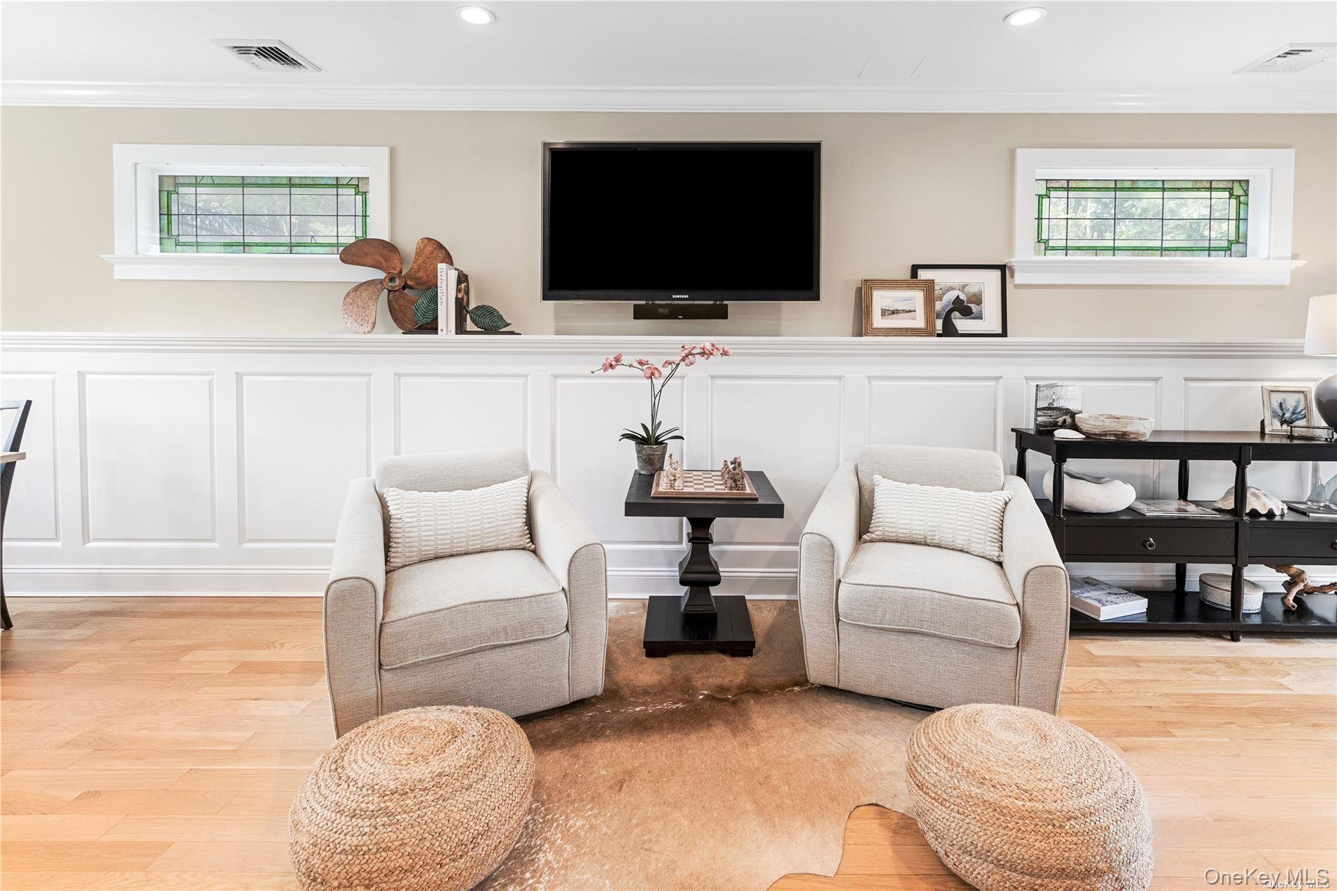 29 Missapoque Avenue