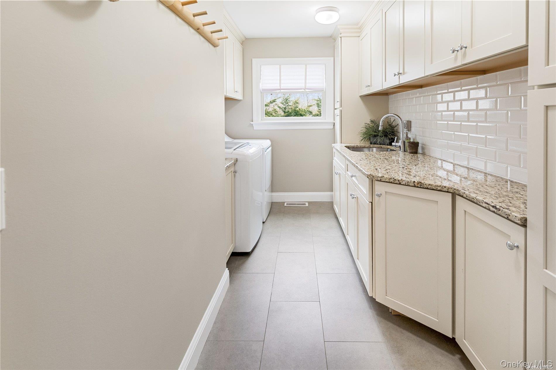 29 Missapoque Avenue