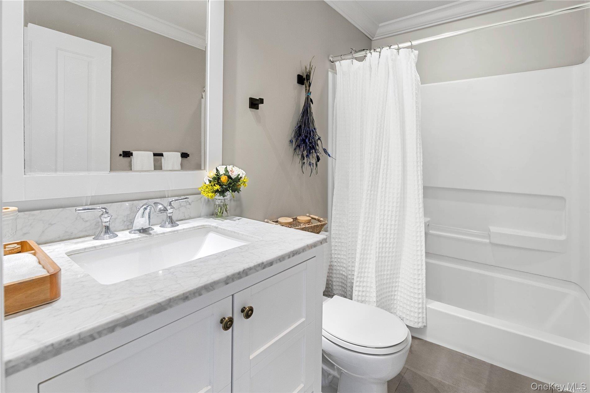 29 Missapoque Avenue