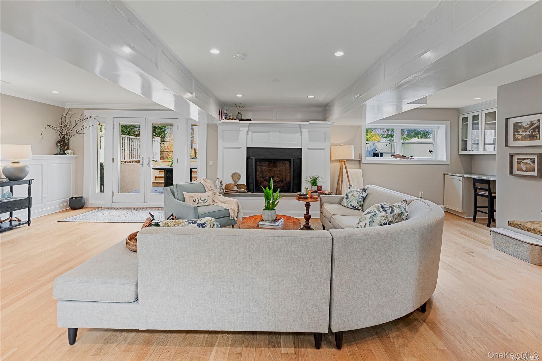 29 Missapoque Avenue