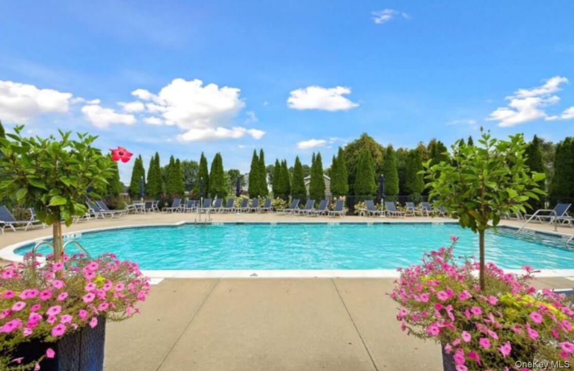 39 Kimberly Drive Unit: 39