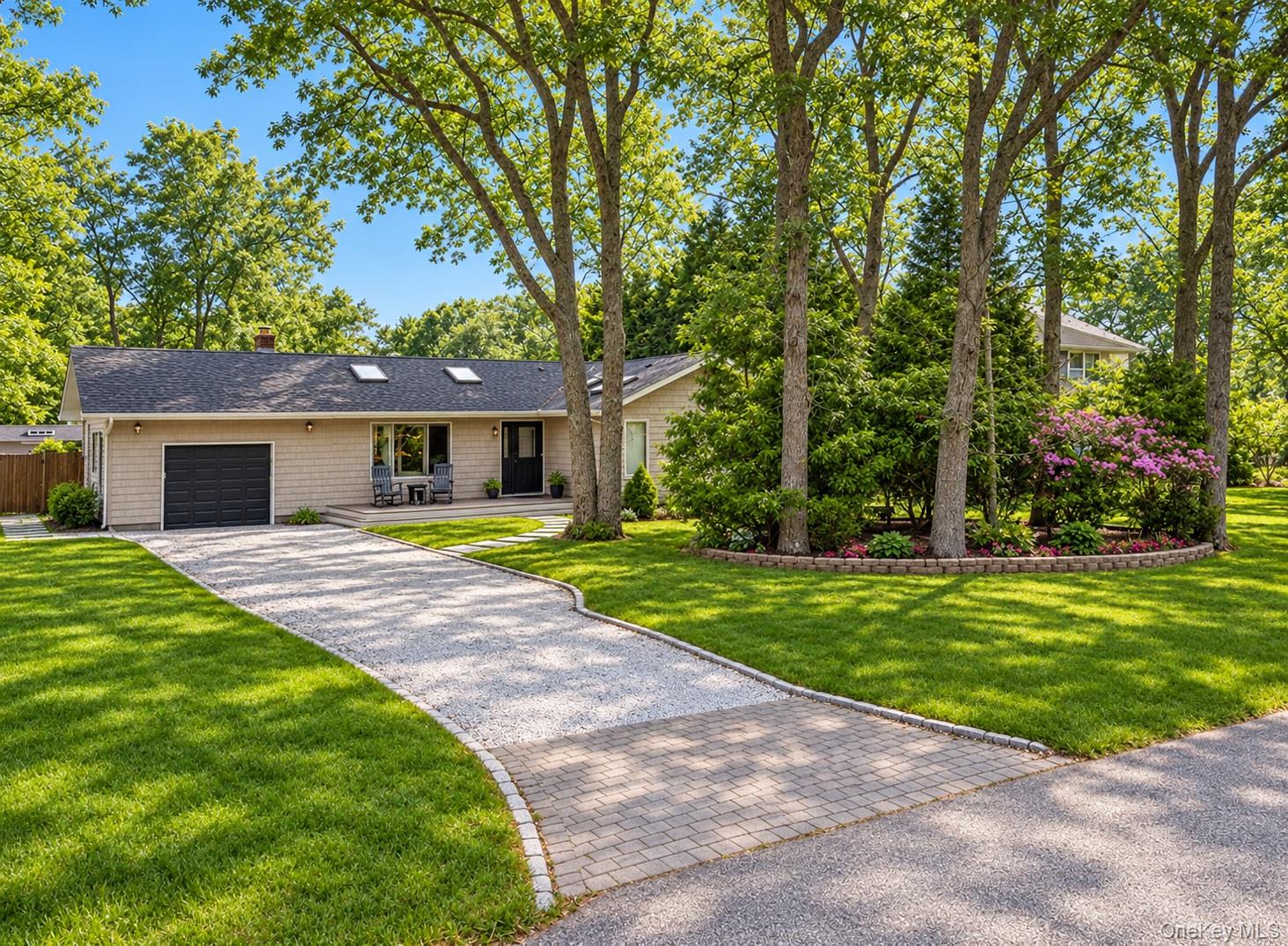 27 Canvasback Lane East Quogue Ny Us 11942 Key994387