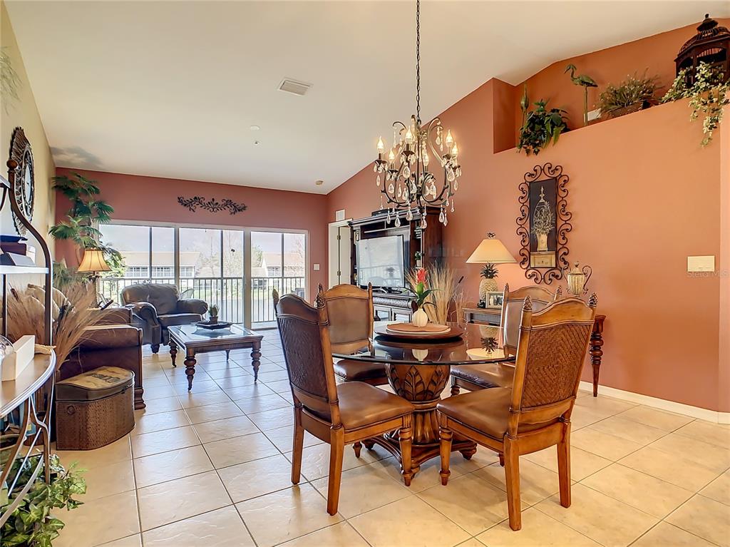 7060 STRAND CIRCLE Unit: 7060