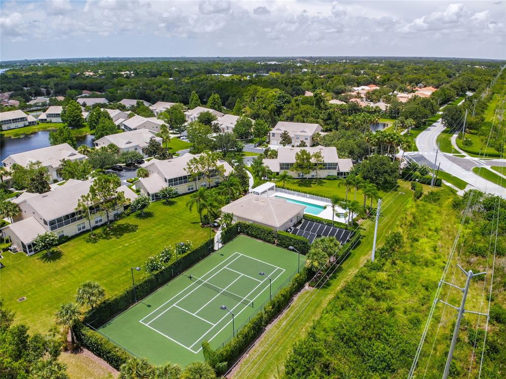 7060 STRAND CIRCLE Unit: 7060