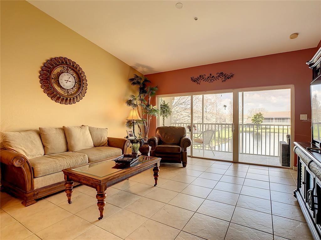 7060 STRAND CIRCLE Unit: 7060