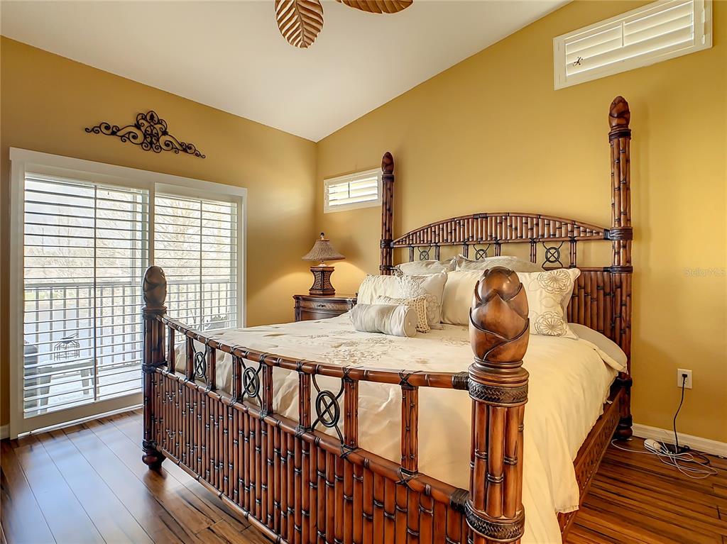 7060 STRAND CIRCLE Unit: 7060