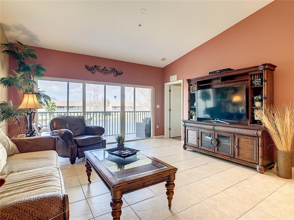 7060 STRAND CIRCLE Unit: 7060