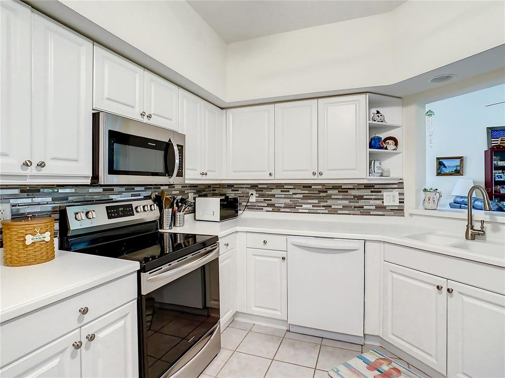 6352 BAY CEDAR LANE Unit: 6352