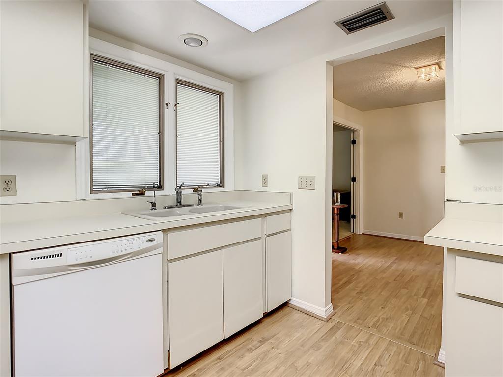 6150 WILSHIRE CIRCLE Unit: 3
