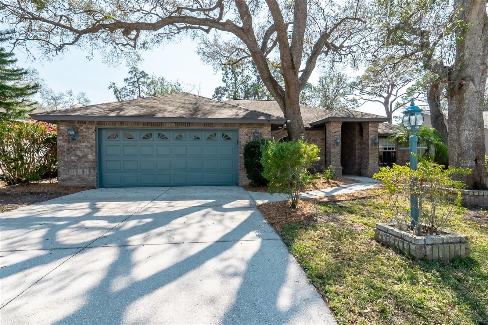 5706 BENT OAK DRIVE