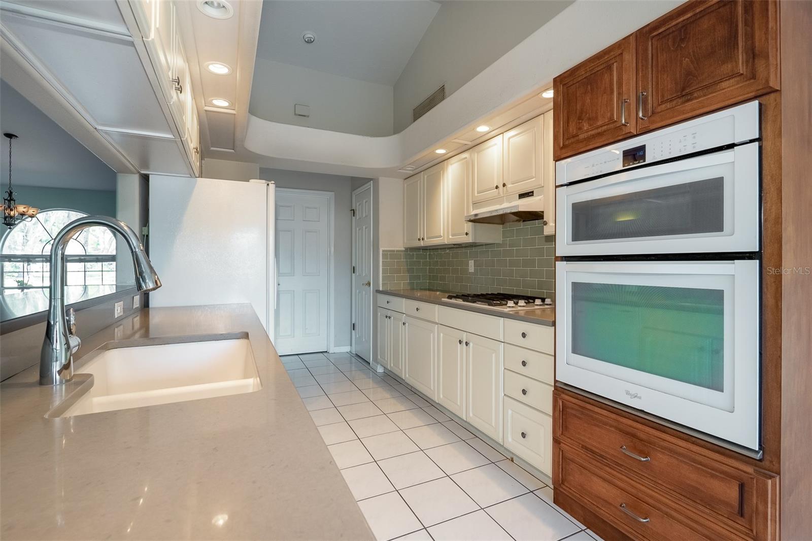 5706 BENT OAK DRIVE