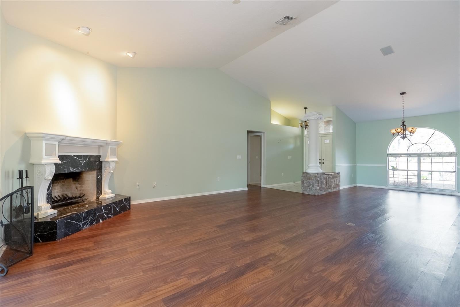 5706 BENT OAK DRIVE